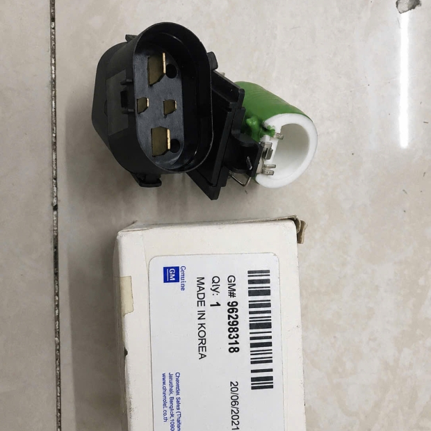 Biến trở quạt két nước Cruze, Laceti