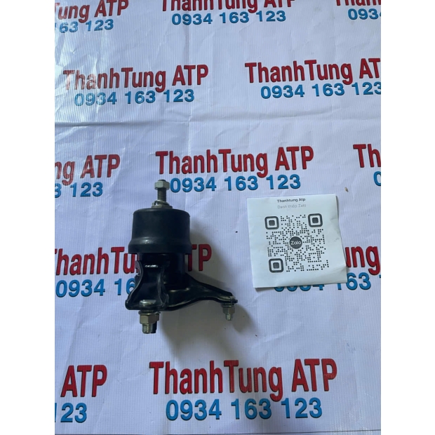 Cao su chân máy dầu bên tài Toyota Camry 2.0 /  S-8193 T/A