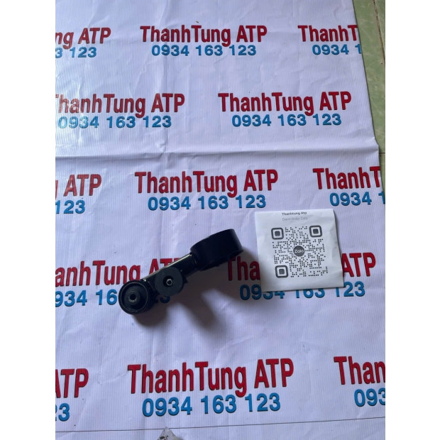 Thanh giằng chân máy toyota lexus E350 / 12363-31030